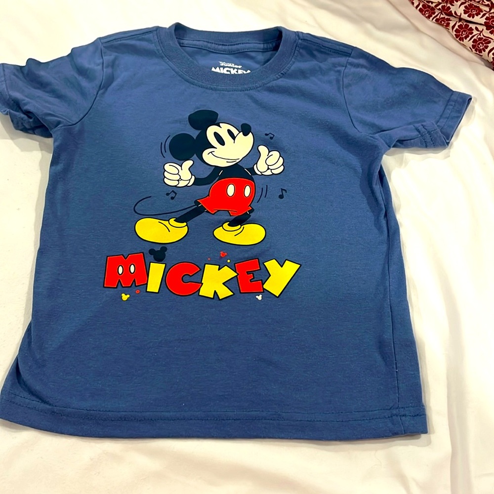 Mickey tshirt 5T toddler